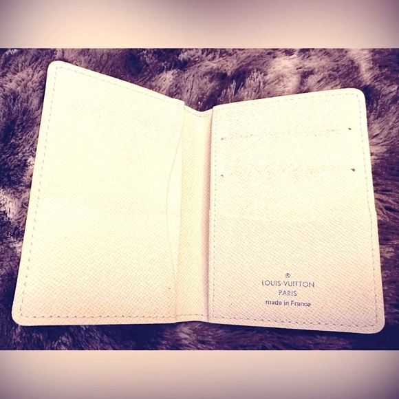 WOW POSHMARK - Authentic Louis Vuitton Damier Azur Wallet - Picture 11 of 16